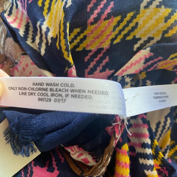 Talbots pink blue yellow white checkered rectangle basset hound dog scarf wrap - Picture 8 of 8